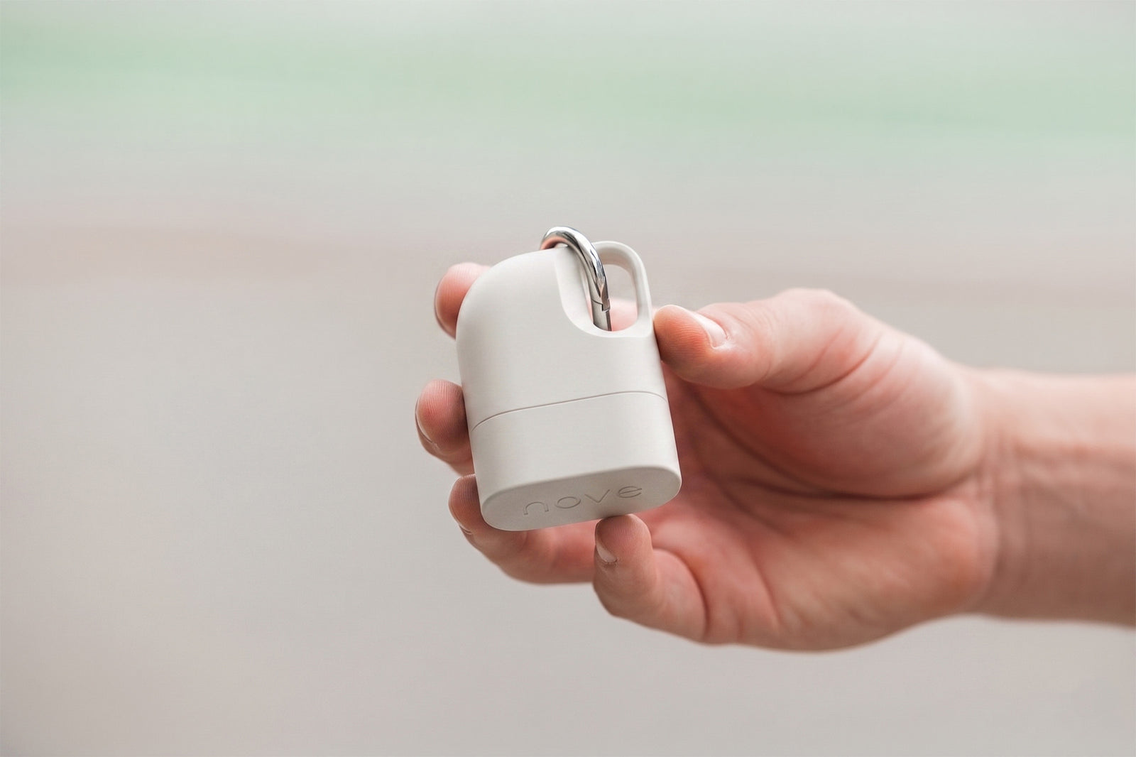 White Nove case held in hand